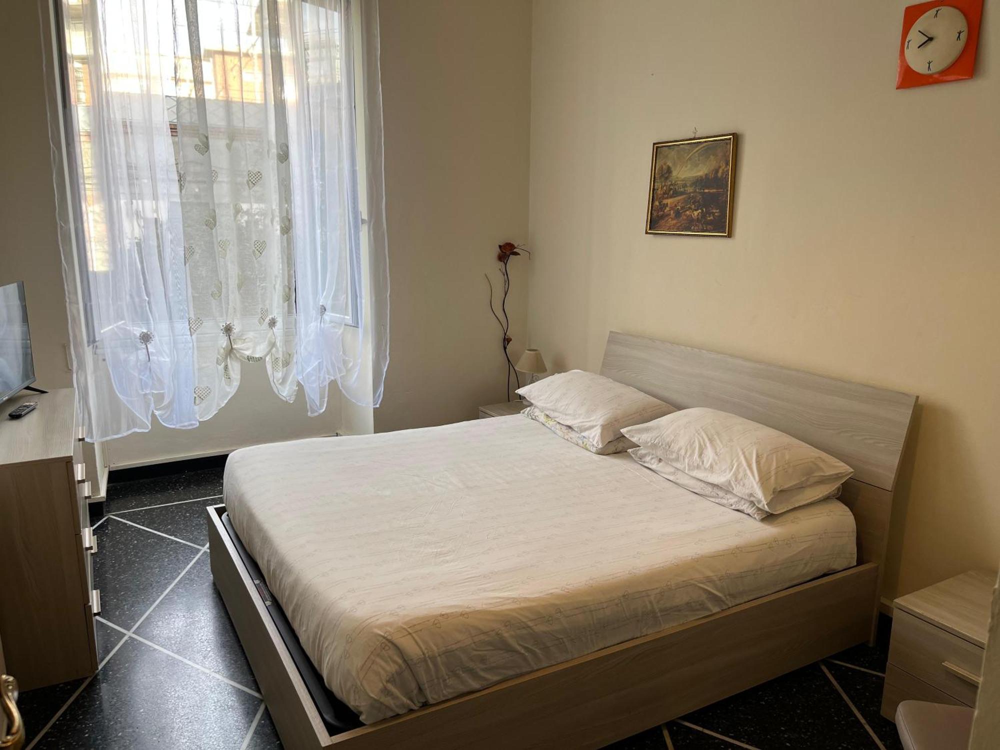 Guest house Tolemaide 2*